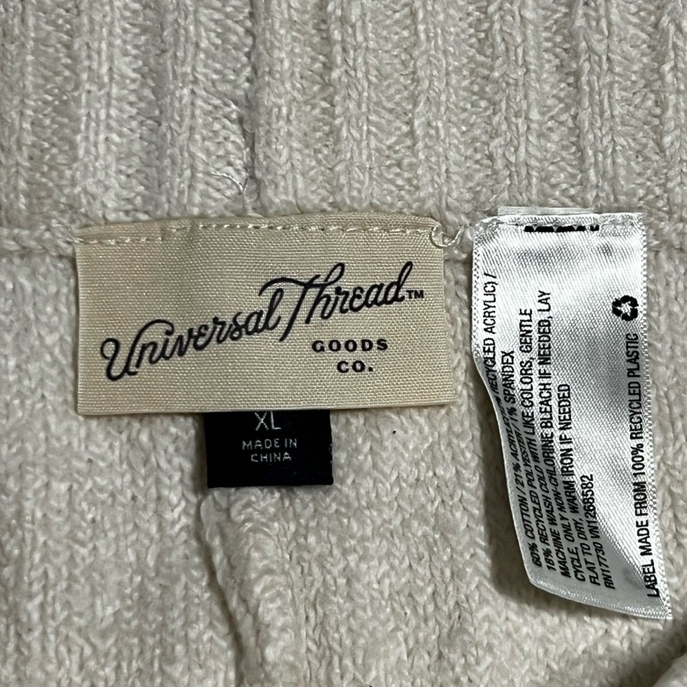 Universal Thread Cream Shorts - Picture 3 of 7